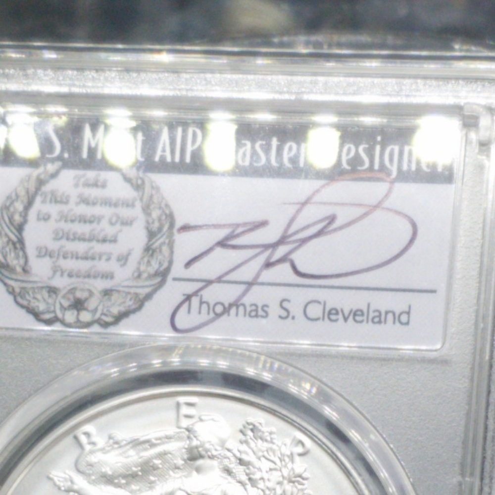 2019-W SILVER EAGLE $1 COIN - Picture 5 of 5